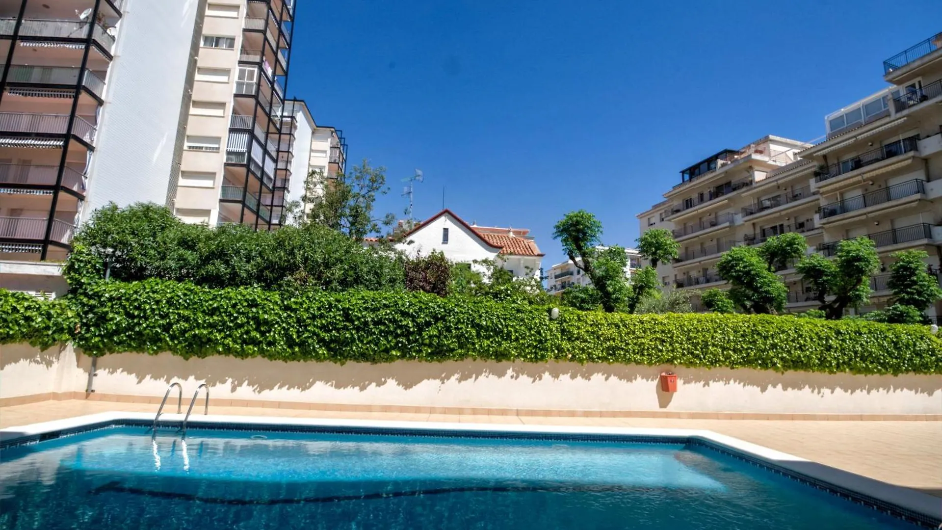The Rose By Hello Homes Sitges
